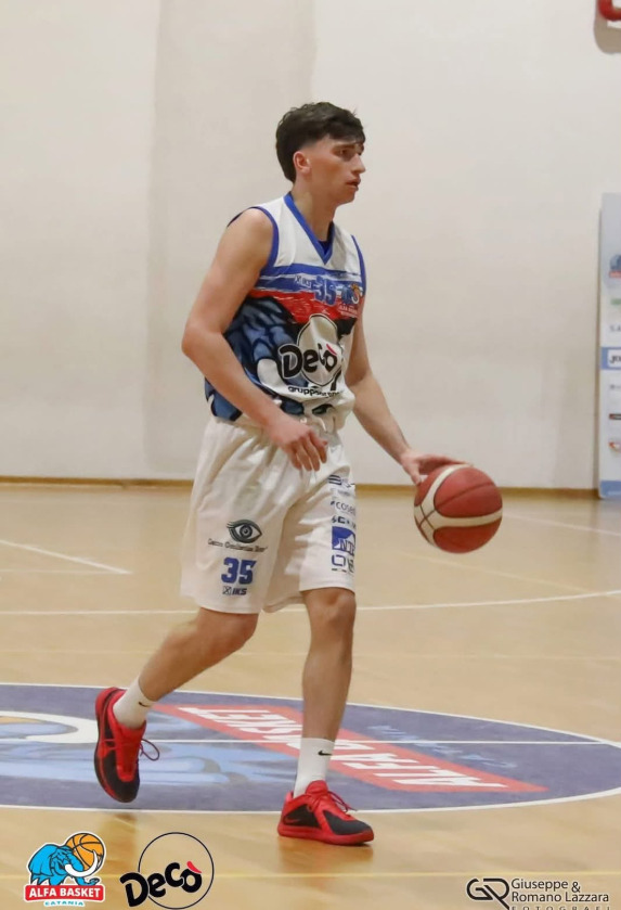 Luka Barbakadze, giocatore della Cestistica Gioiese.